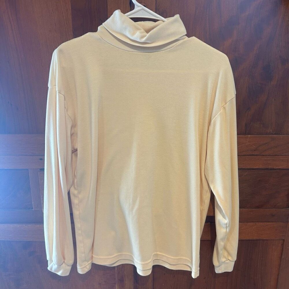 Vintage Willow Bay long sleeve turtle neck size large